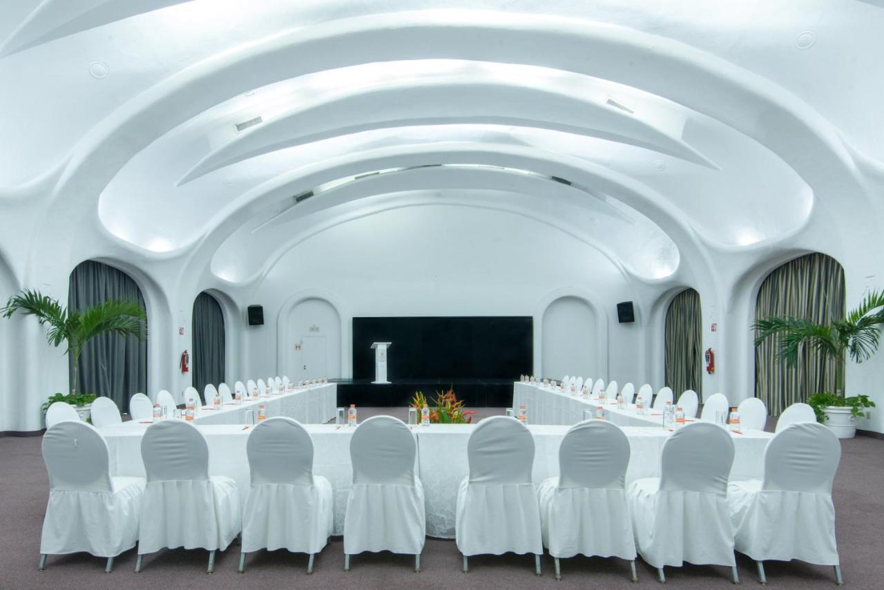 Las Hadas By Brisas Manzanillo Εξωτερικό φωτογραφία The ballroom