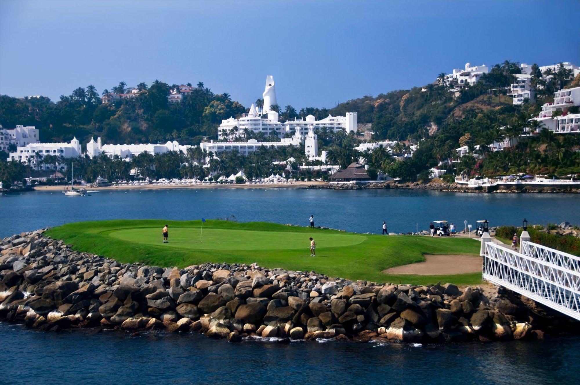 Las Hadas By Brisas Manzanillo Εξωτερικό φωτογραφία Pebble Beach Golf Links