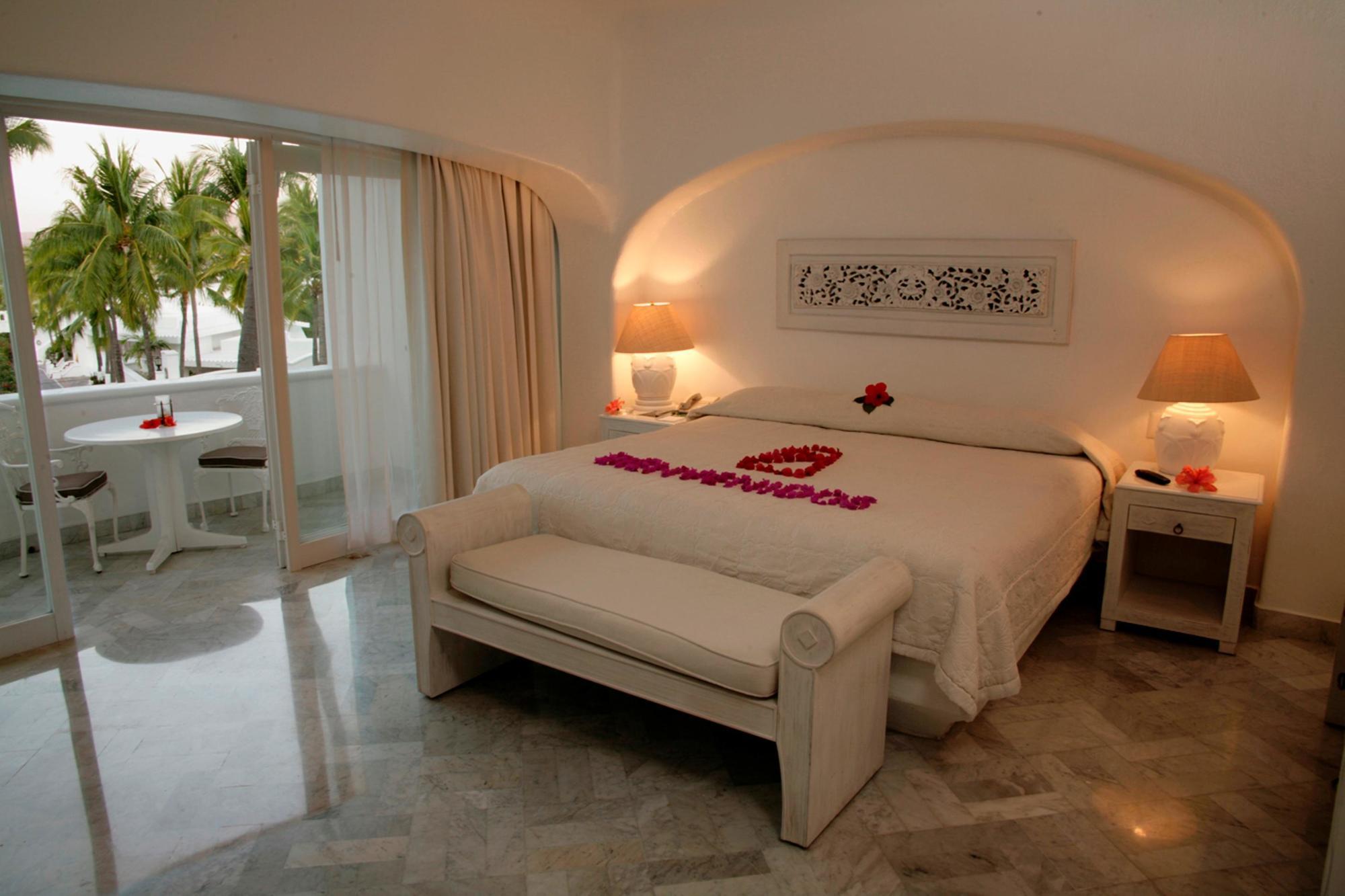 Las Hadas By Brisas Manzanillo Εξωτερικό φωτογραφία A bedroom at the resort