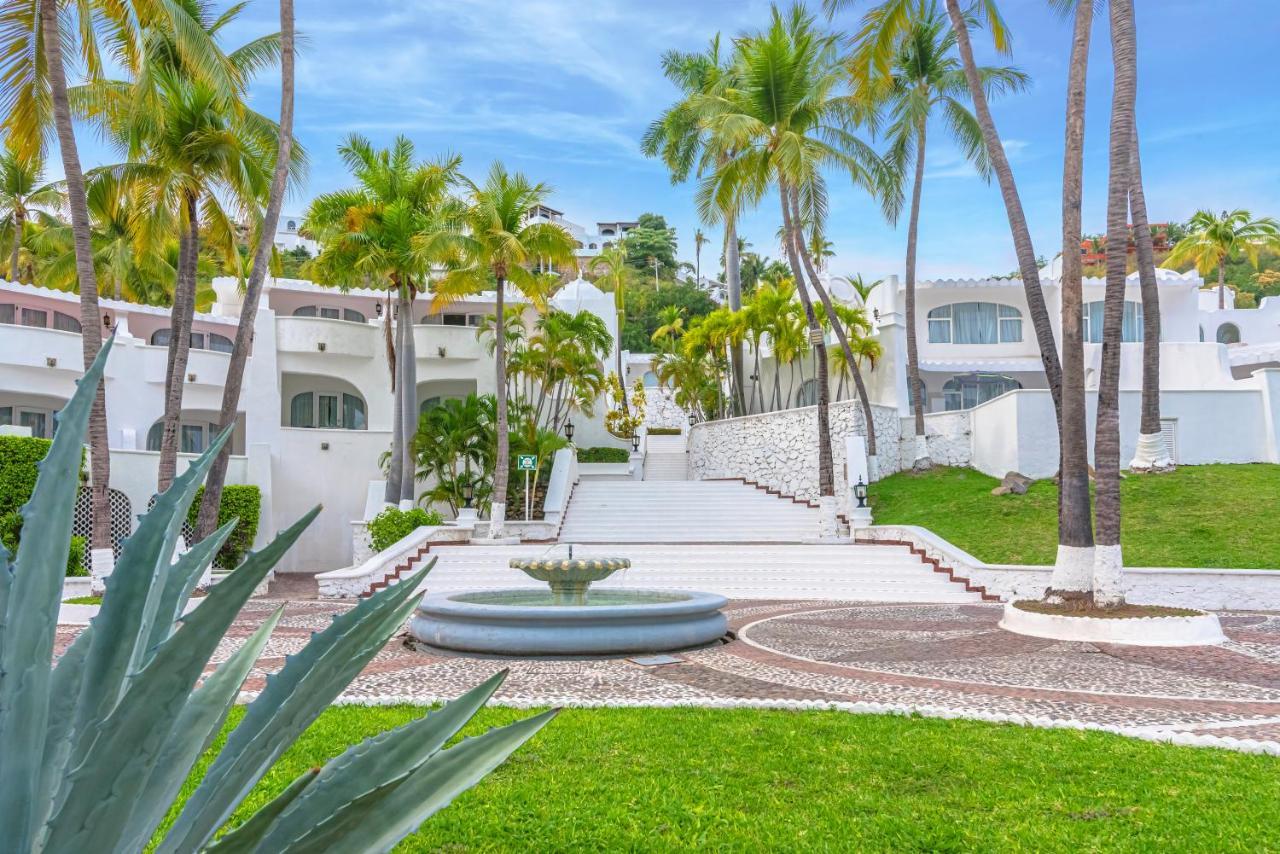 Las Hadas By Brisas Manzanillo Εξωτερικό φωτογραφία Residential area in Punta Mita